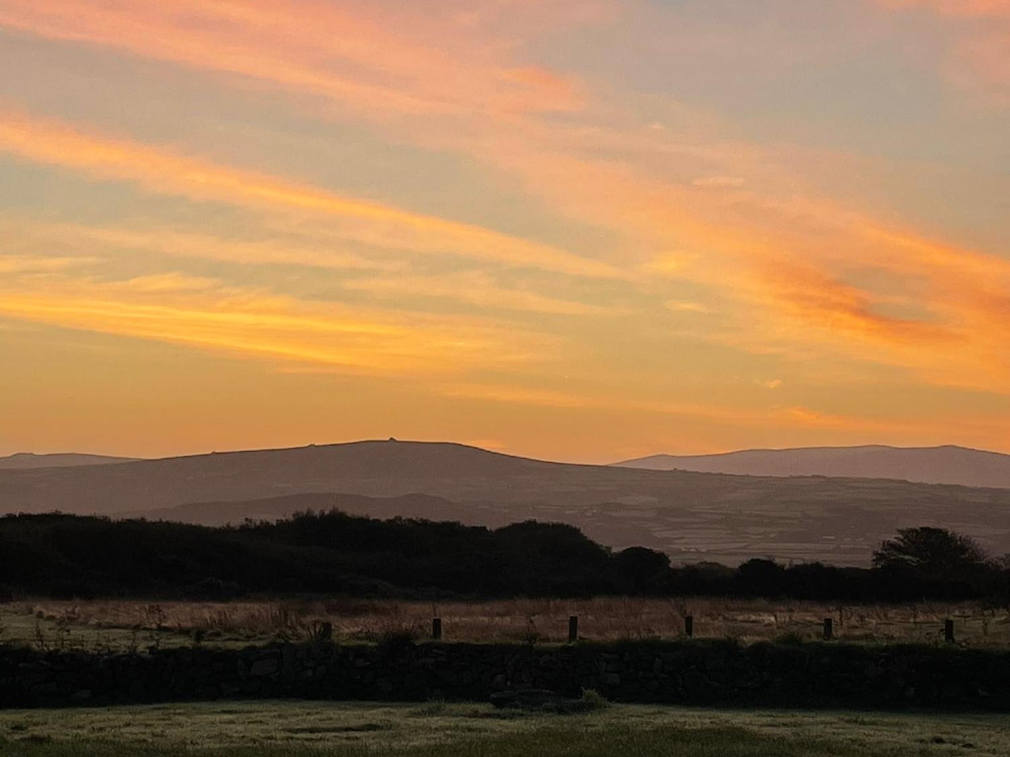 Trefechan Wen Barn Llanwnda  Kültér fotó